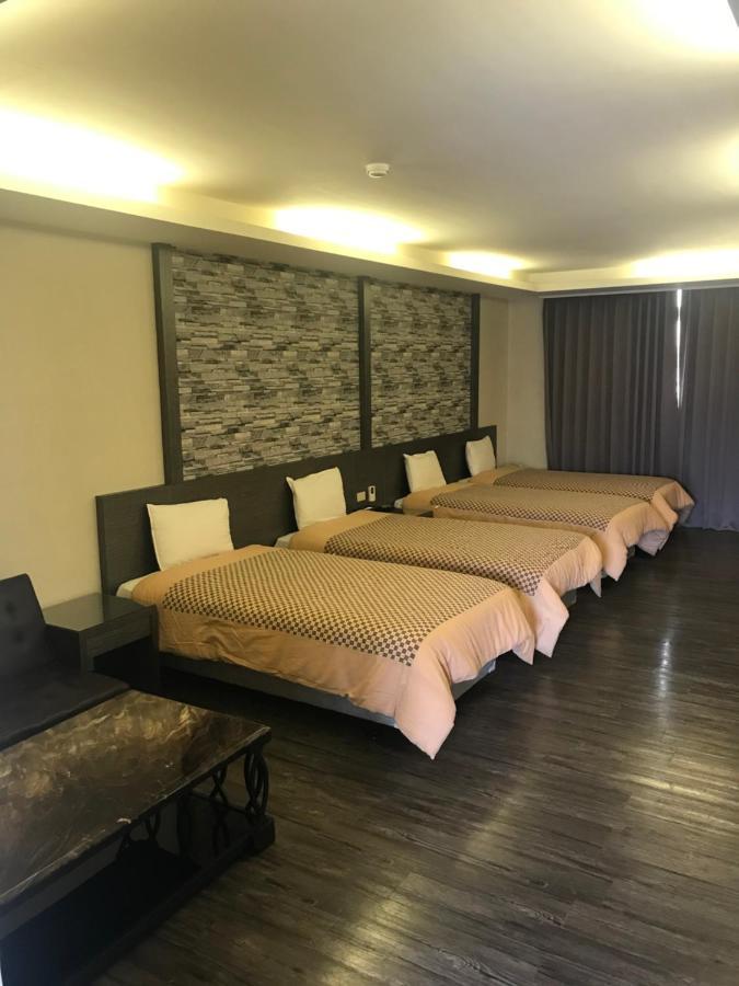 嘉年华汽车旅馆 臺北 外观 照片